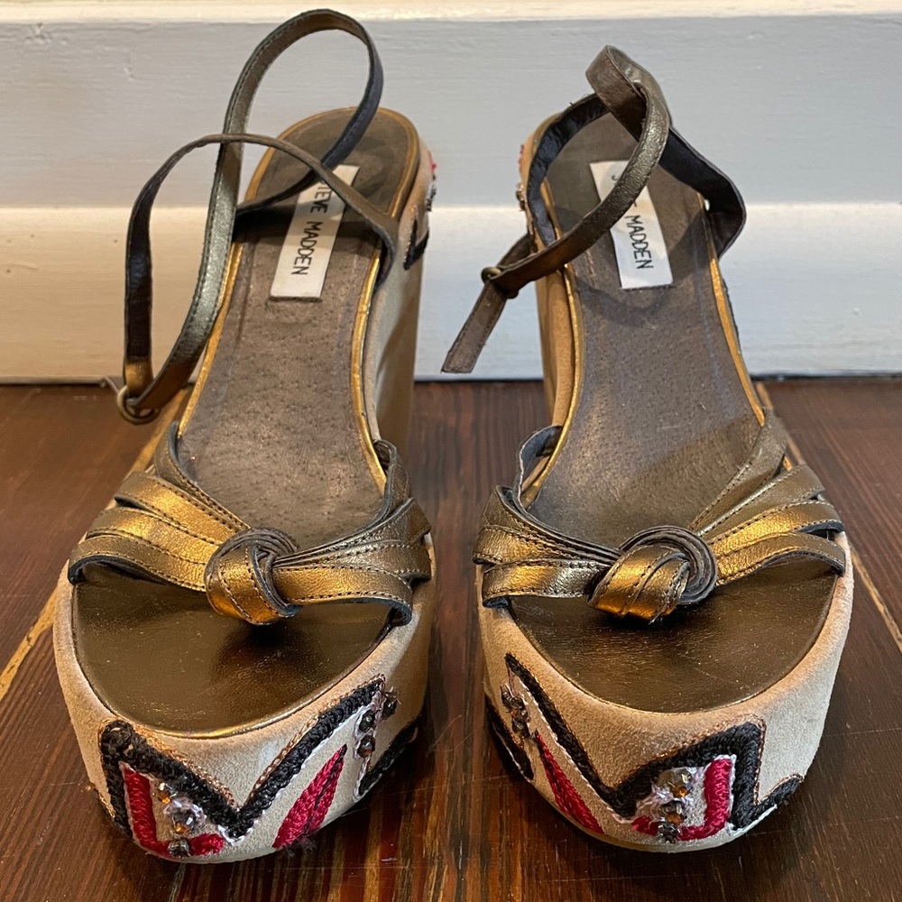 Embellished Platform Slingbacks - Picture 3 of 4